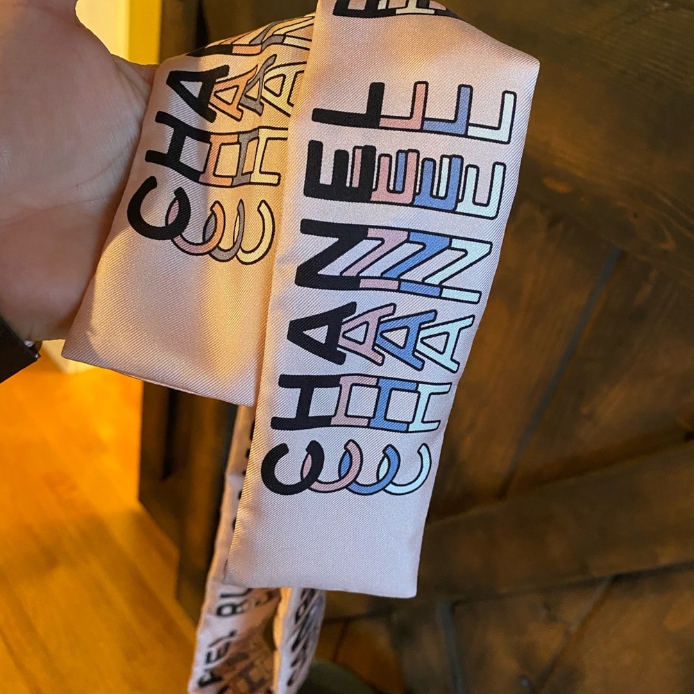 💕Chanel Rue Cambon Bandeau Twilly Pink hair hand tie - Picture 9 of 9
